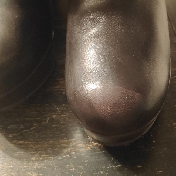 Brown Stuart Weitzman boots - Picture 4 of 4